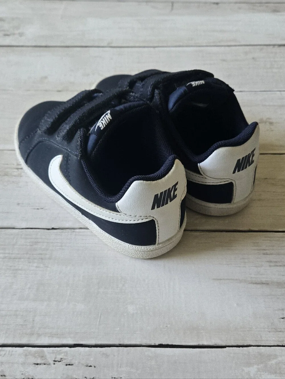 Nike Court Royale Sneakers